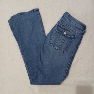 Hollister Low Rise Bootcut Jeans With Buttons On The Pocket~ In A Womens Size 5R